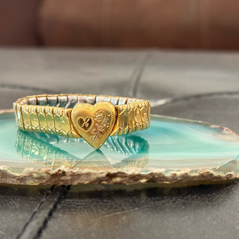 Gold sweetheart expansion Bracelet with Floral Design - Picture 4 of 7